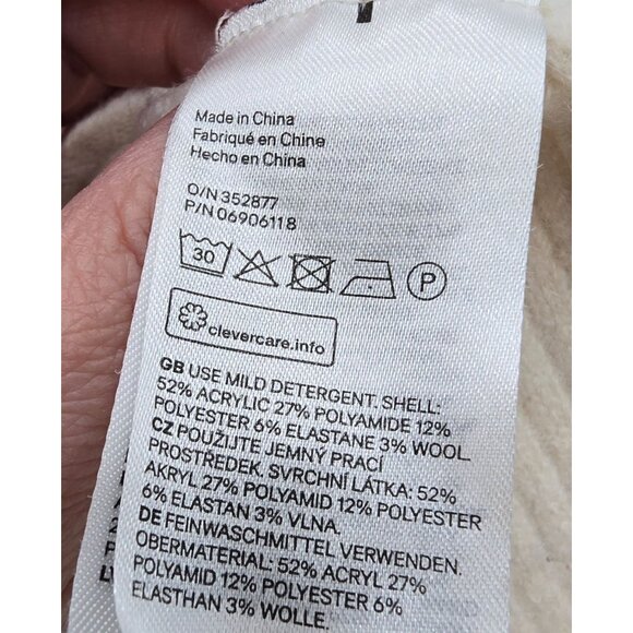 Festive Reindeer & Snowflake Knitted Sweater wool blend soft warm cottagecore - Picture 8 of 8